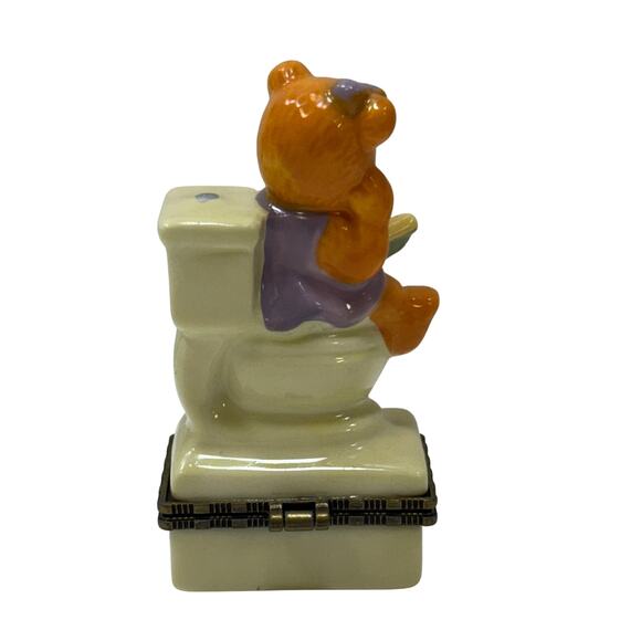 "Bertie Bear on the Loo" Hinged Trinket Box. - Picture 3 of 6